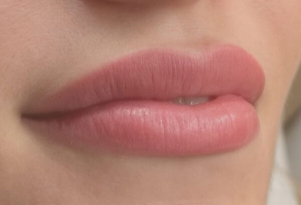 MICROPIGMENTACION DE-LABIOS-INSIDE BEAUTY